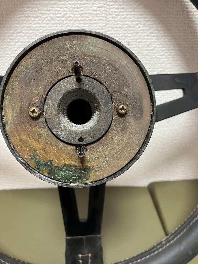 旧車カスタム】DATSUN × ABARTH ステアリング ハンドル／現状品 - メルカリ