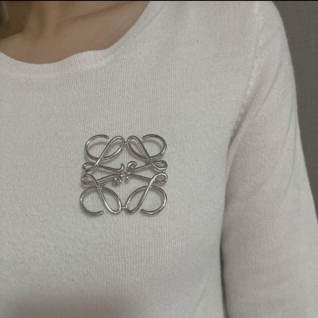 アナグラムブローチ　LOEWE ロエベ　シルバー 楽天市場】【中古】LOEWE ロエベ アナグラム ブローチ シルバー