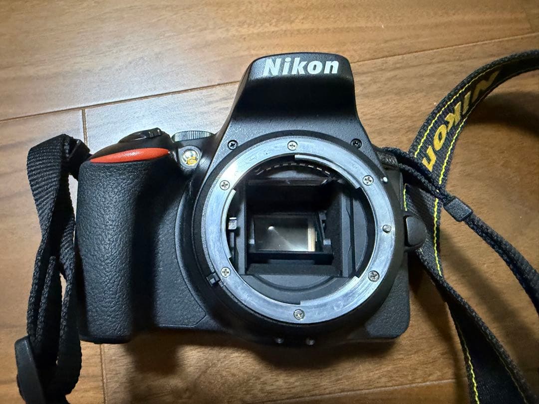 Nikon D5600 ダブルズームキット +単焦点レンズ - メルカリ