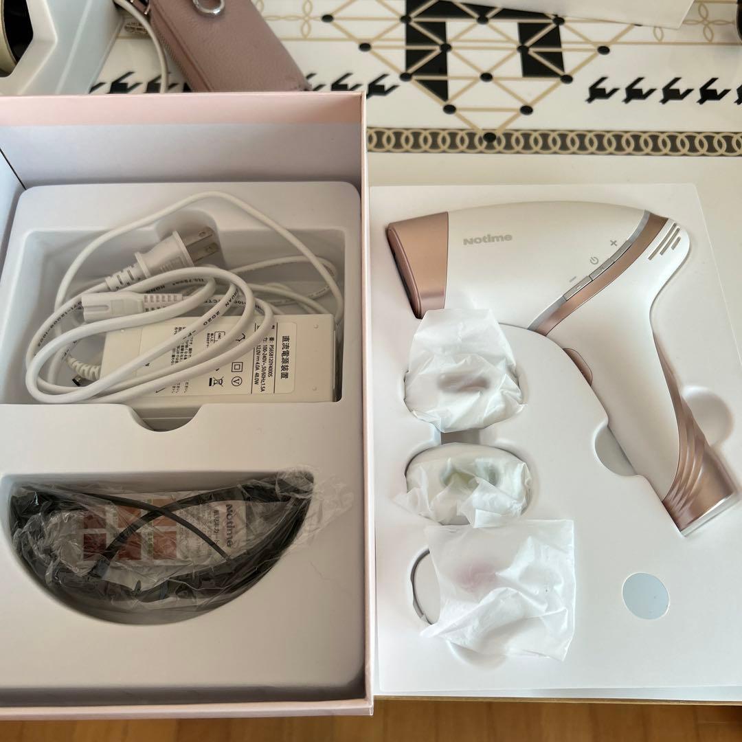 最終値下げ‼️nodime 脱毛器 ホワイト ゴールド 交換用ヘッド付き。 最終値下げ‼️nodime 脱毛器 ホワイト ゴールド 交換用ヘッド付き