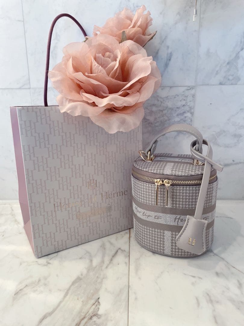 Herlipto Jacquard Mini Vanity Bag - メルカリ