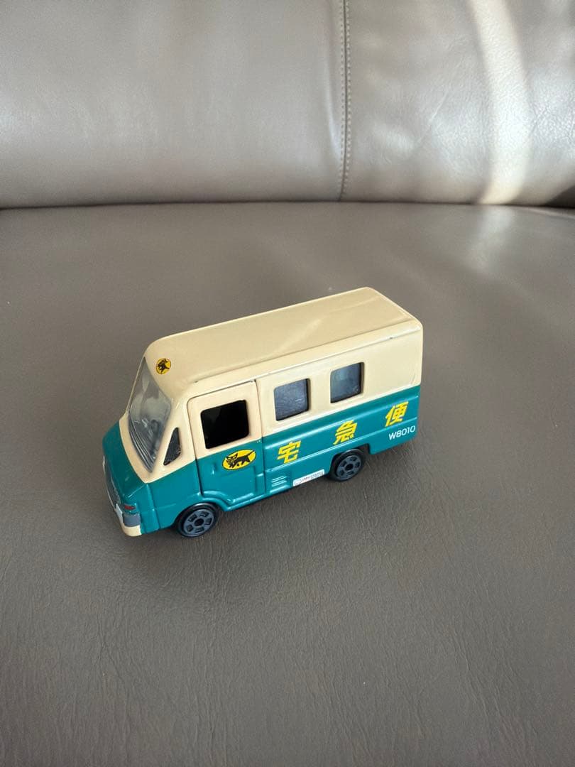 宅急便 ミニカー W8010 クロネコヤマト ヤマト運輸 - メルカリ