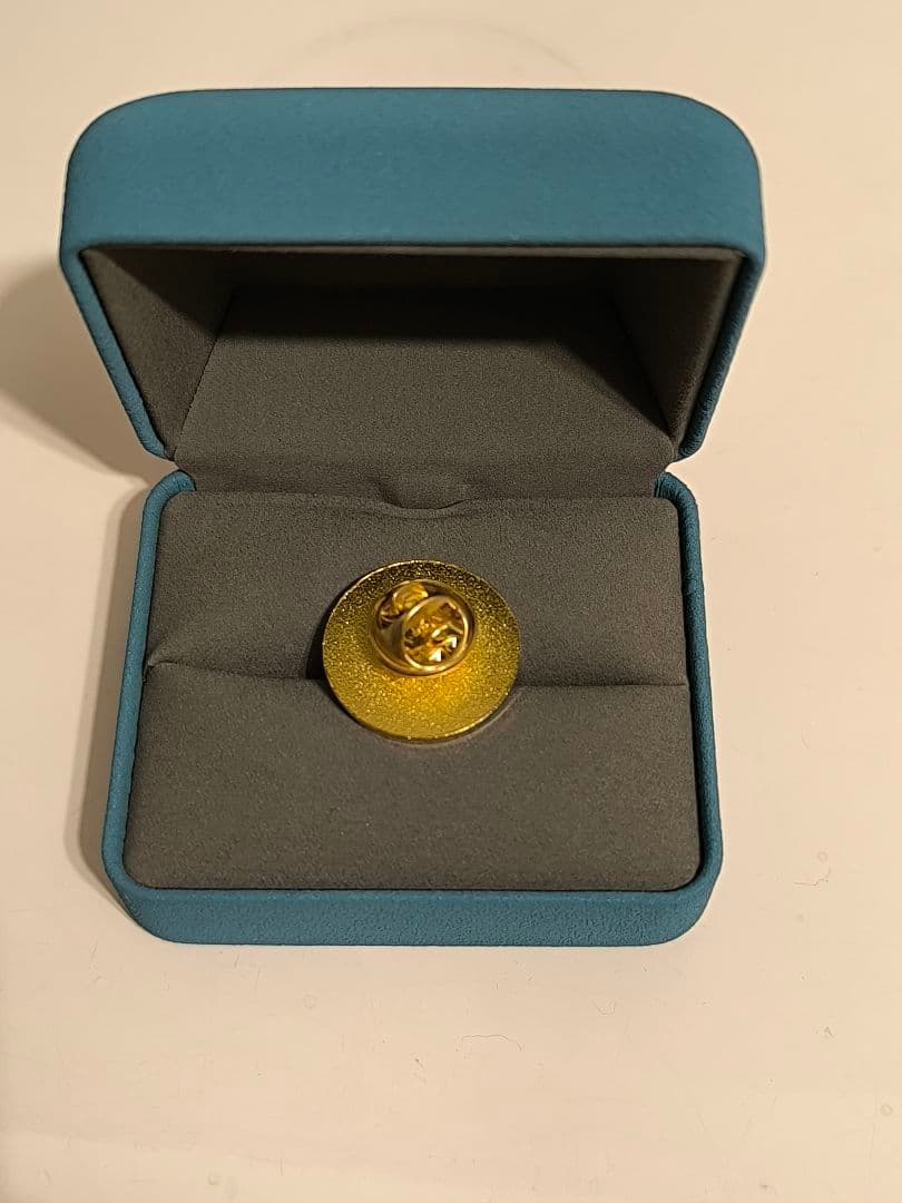 万博カザフスタンパビリオン ピンバッジ 現在市場ではほぼ入手不可能