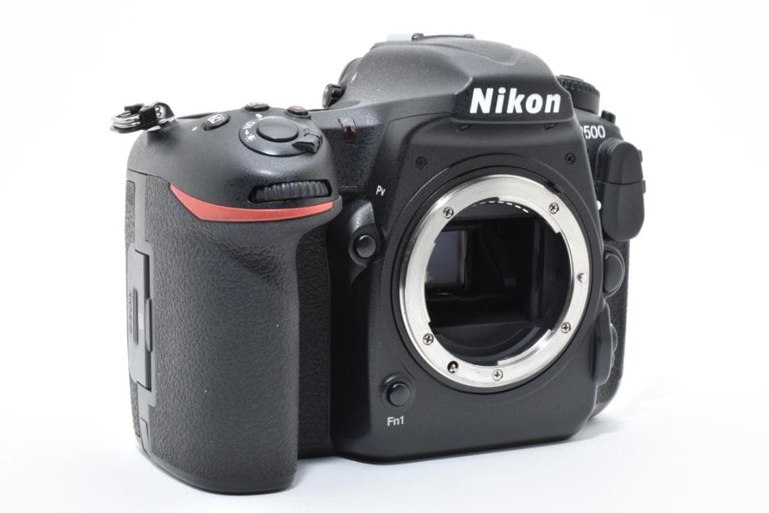 美品 ニコン　Nikon 500 ボディ 《ショット数20586回》1536