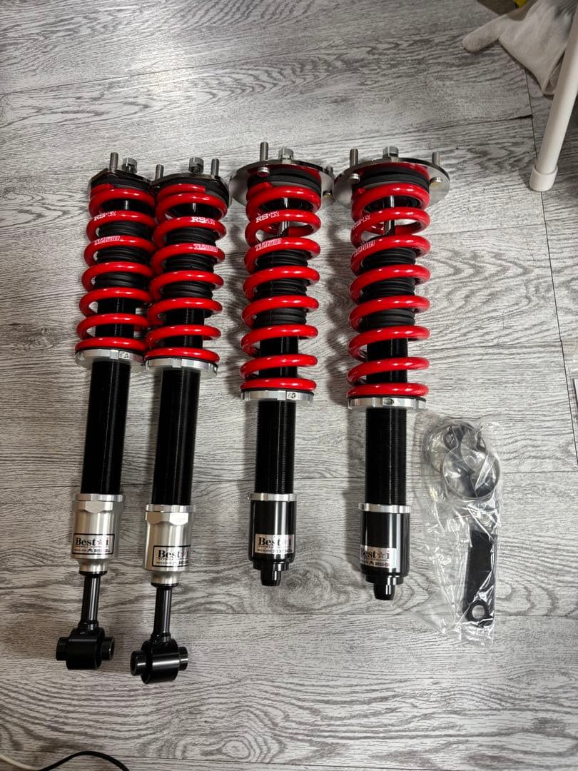 新品未使用‼️RSR Best i 車高調 18.20.21クラウンなどなど 新品未使用‼️RSR Best i 車高調 18.20.21クラウンなどなど RSR Best