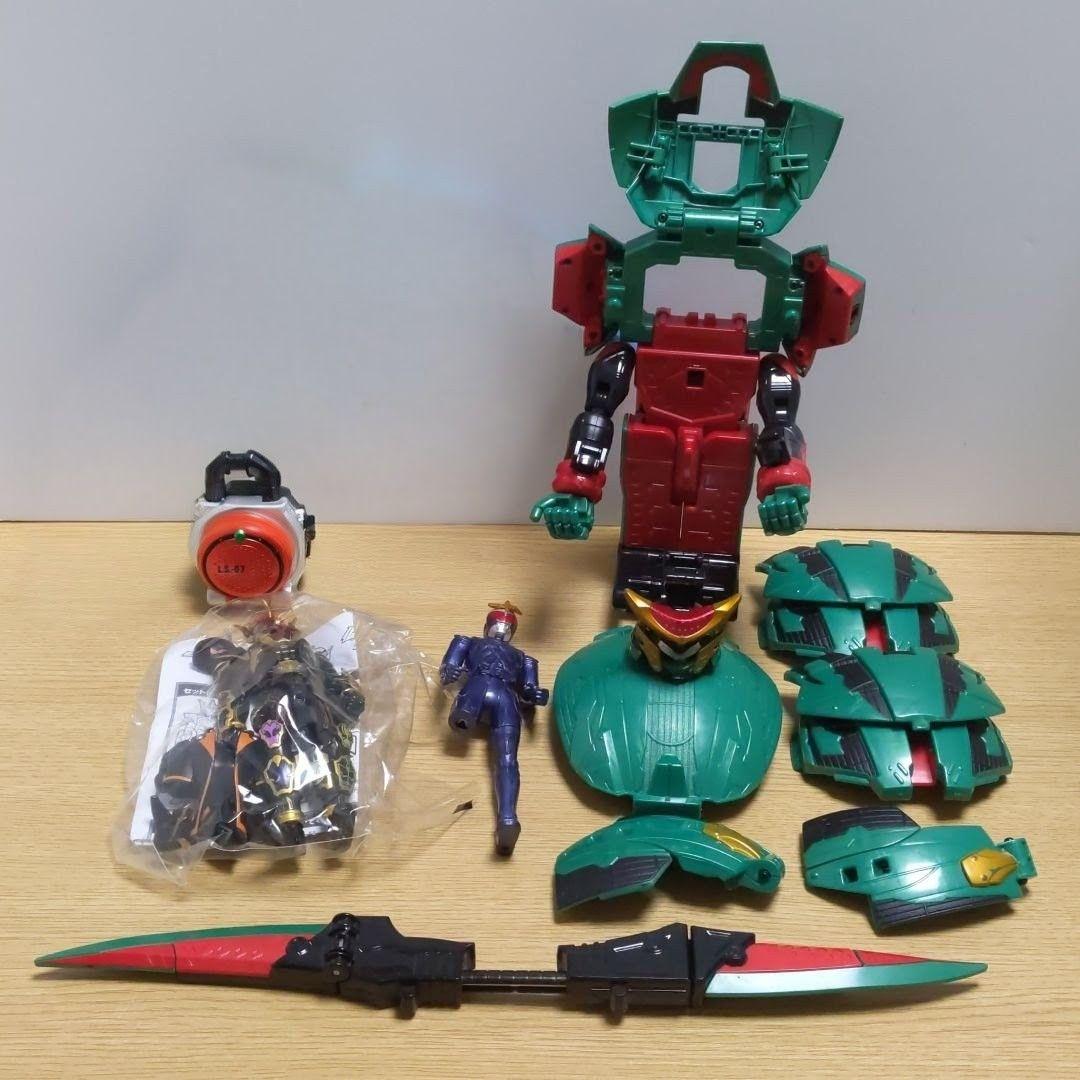 仮面ライダーシリーズ ✴ 2個 ✴ ゴースト 鎧武 〈おまけ付〉 - メルカリ