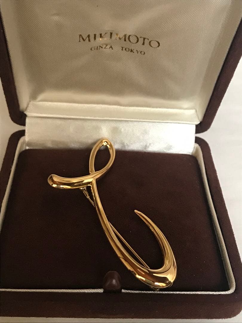 ミキモト イニシャルブローチ k18 18k18金 ウノアエレ好きな方にも