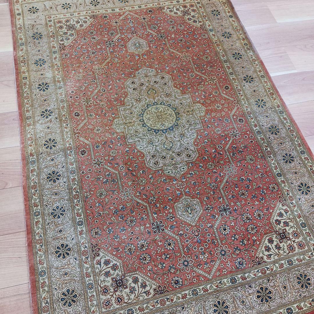 Y3196 高級ペルシャ クム産 工房サイン シルク100% 手織100万ノット 高級ペルシャ絨毯クム産シルク100％ サマディ工房 301×200cm（FN-10050