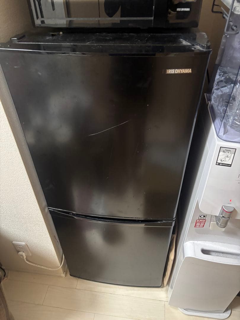 ブラック 2ドア冷蔵庫 黒の2ドア冷蔵庫 IRIS OHYAMA（アイリスオーヤマ） 冷蔵庫 153L 右開き