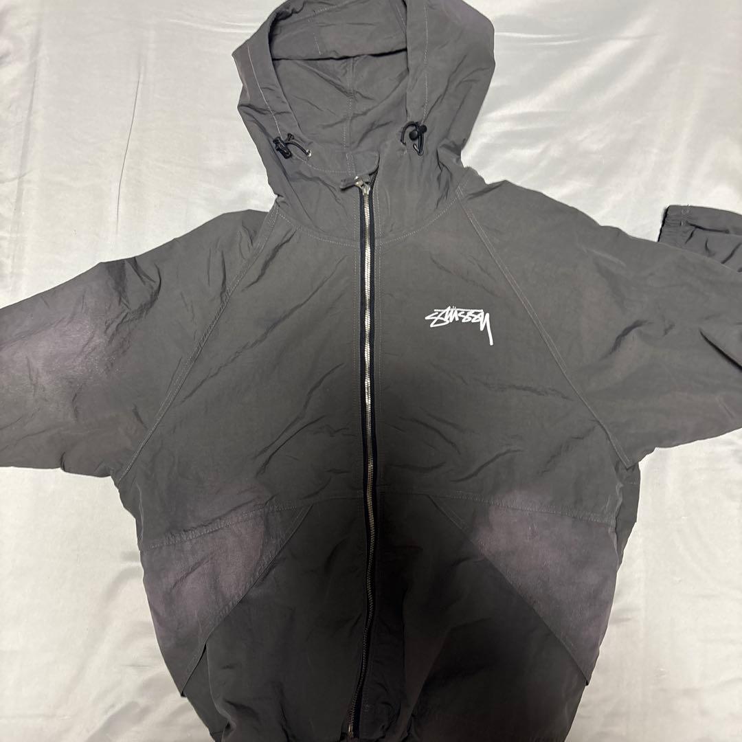 Stüssy ブラック ナイロンジャケットシェルジャケット最安値