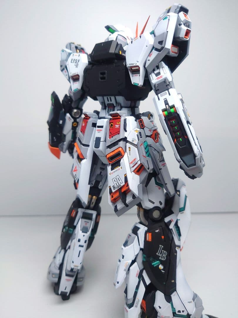 1/100 MGEX級νガンダム 海外スタジオ 完成品 - メルカリ