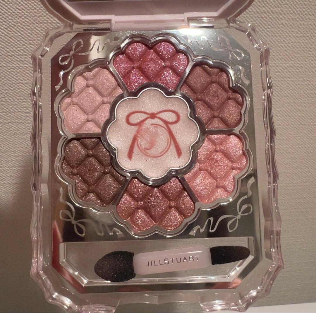 JILL STUART クリスマスコフレ 2025アイシャドウパレット - メルカリ