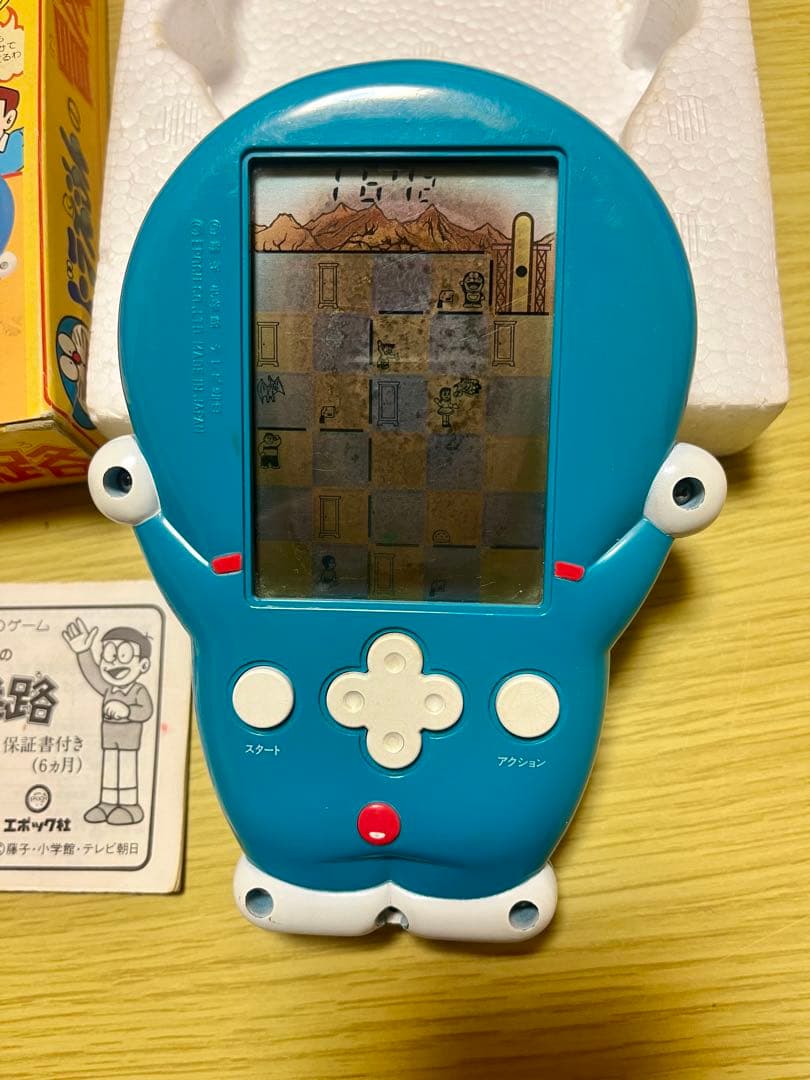 ドラえもんの冒険迷路 LCDゲーム - メルカリ