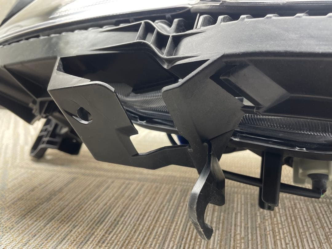 スバル レガシィBN9 BS9後期 左ライト KOITO 100-60388 - メルカリ