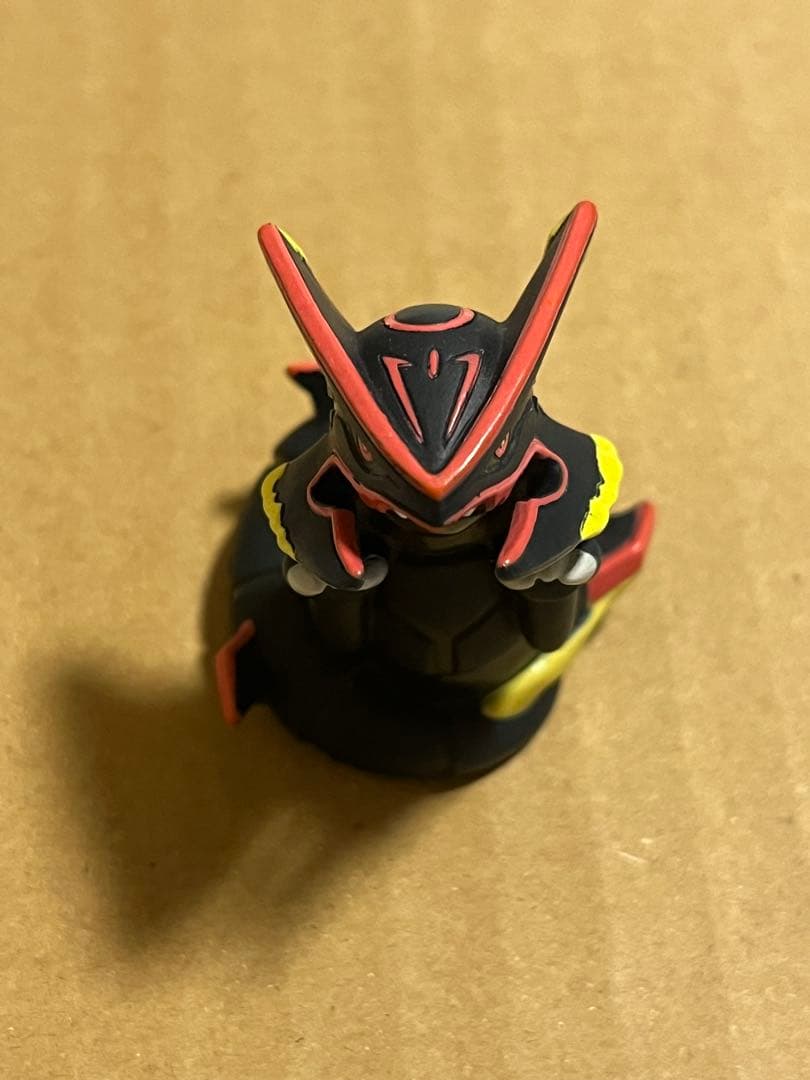 非売品] 色違いのメガレックウザ ポケモンキッズ - メルカリ