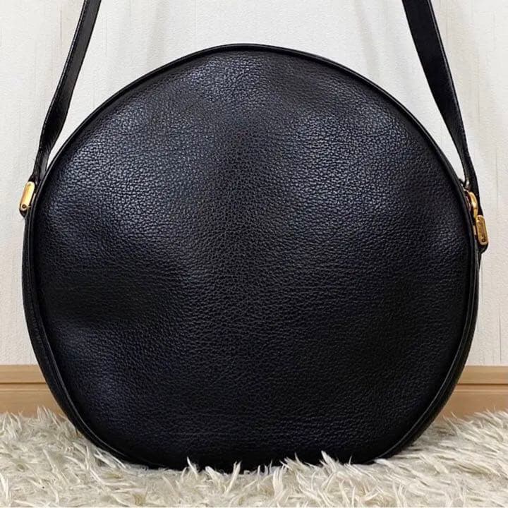 GUCCIショルダーバッグレザーシボ革インターロッキング丸形