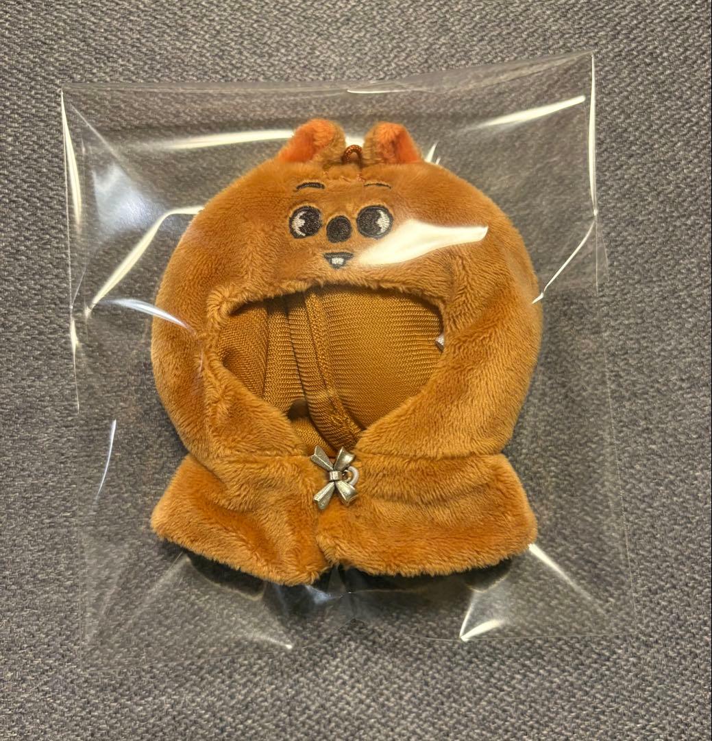 値下げ☆公式 SKZ 5'CLOCK 10CM OUTFIT ハン クオッカ - メルカリ