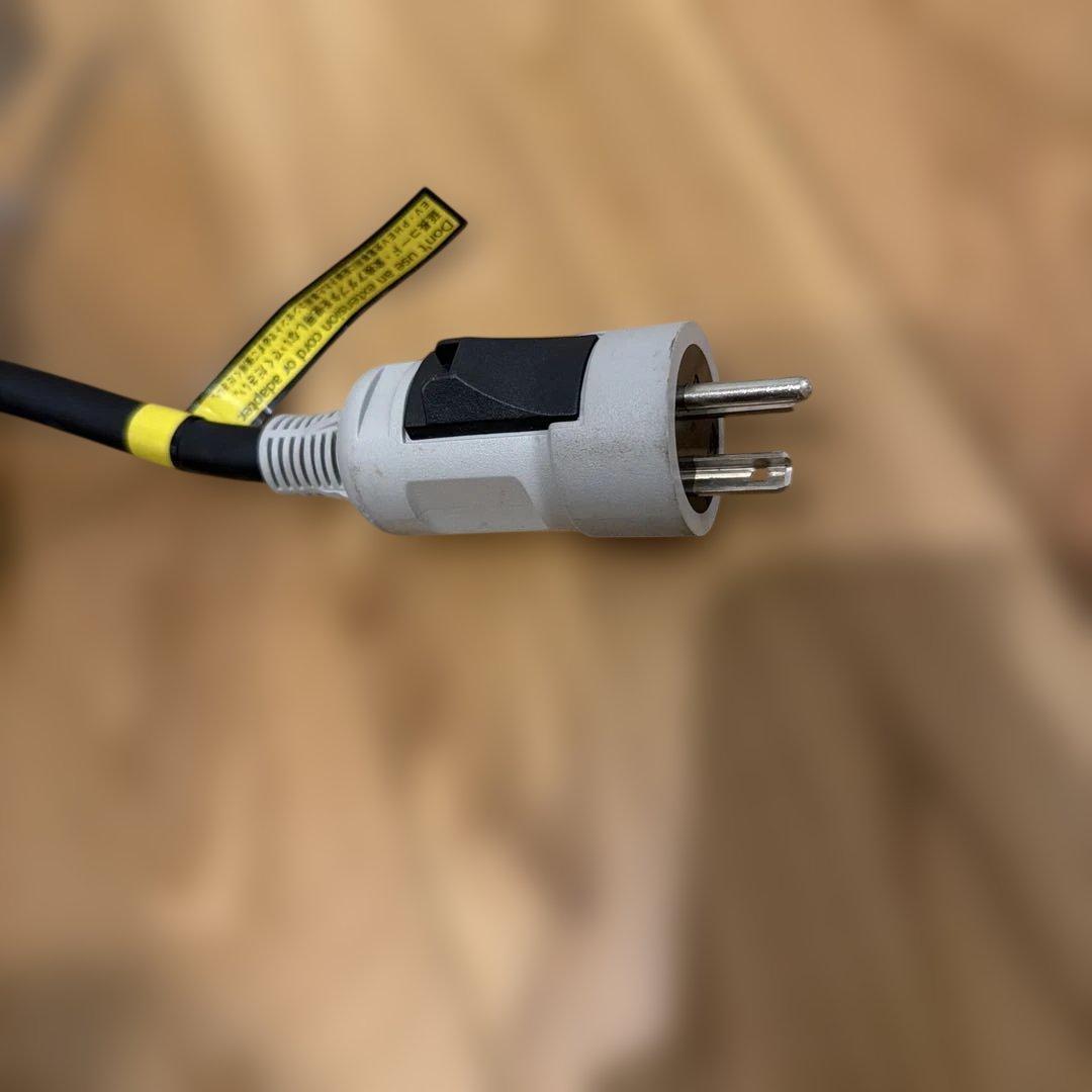 Nissan ゼロエミッション充電器 29690 3NK5E - メルカリ