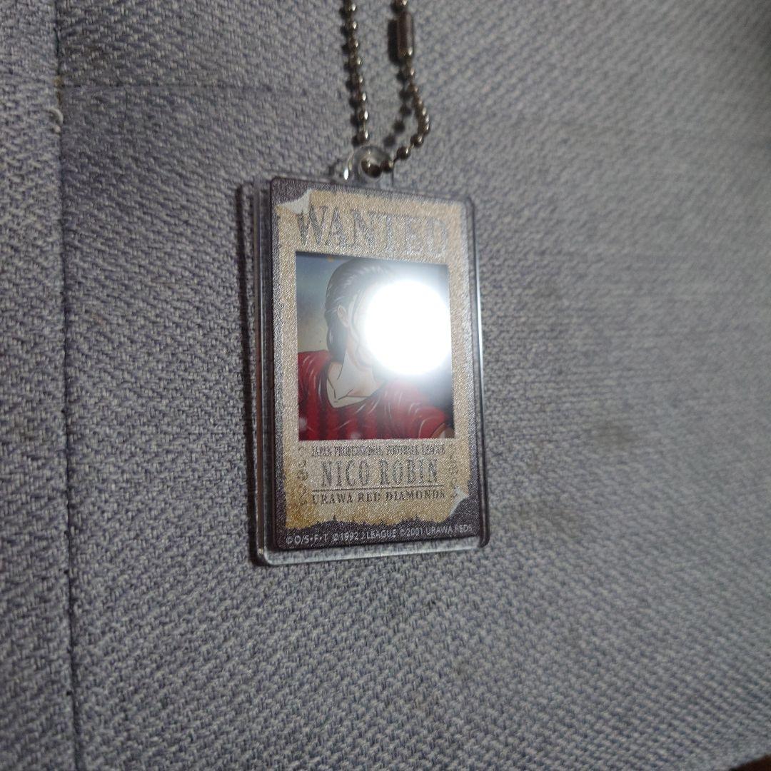 ワンピース 浦和レッズ 手配書風 アクリルキーホルダー ニコ・ロビン