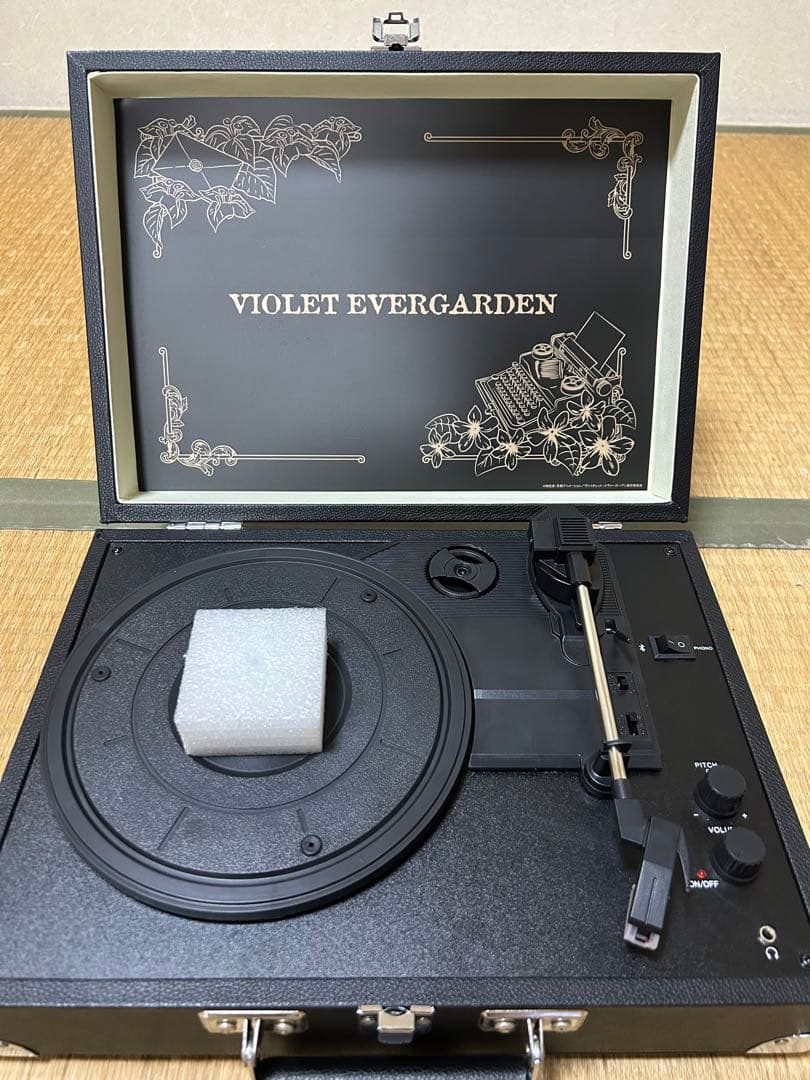 劇場版ヴァイオレット・エヴァーガーデンターンテーブル