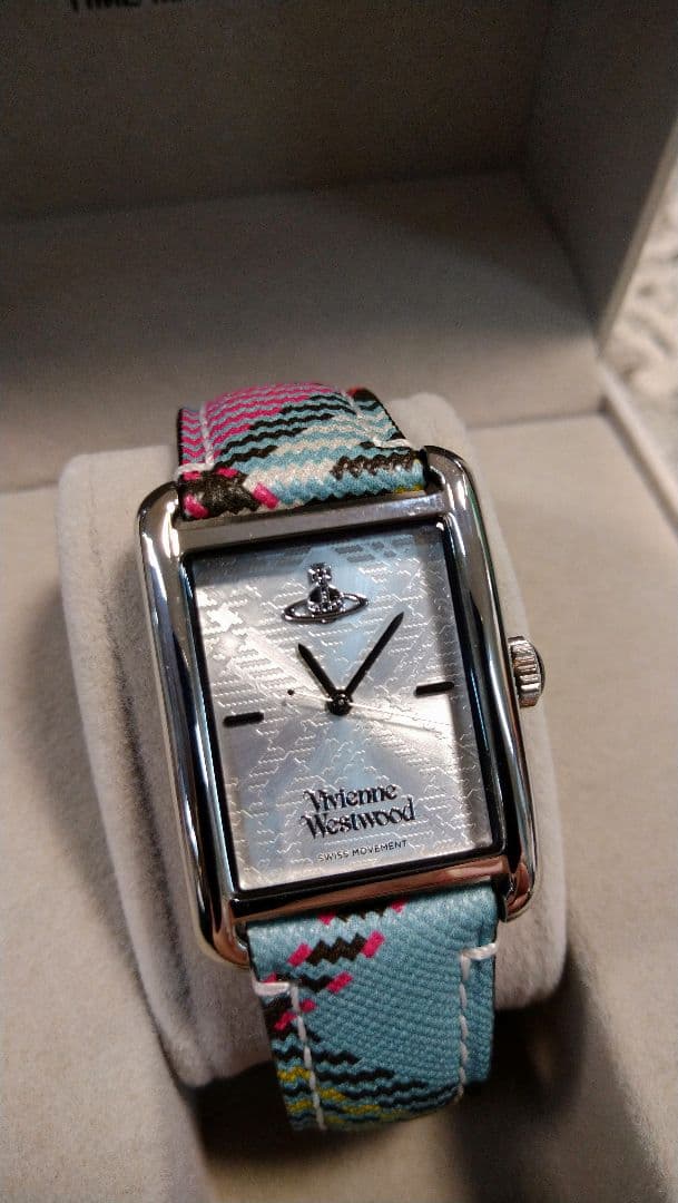 979✡ 未使用 Vivienne Westwood 腕時計 ヴィヴィアンの通販はau PAY