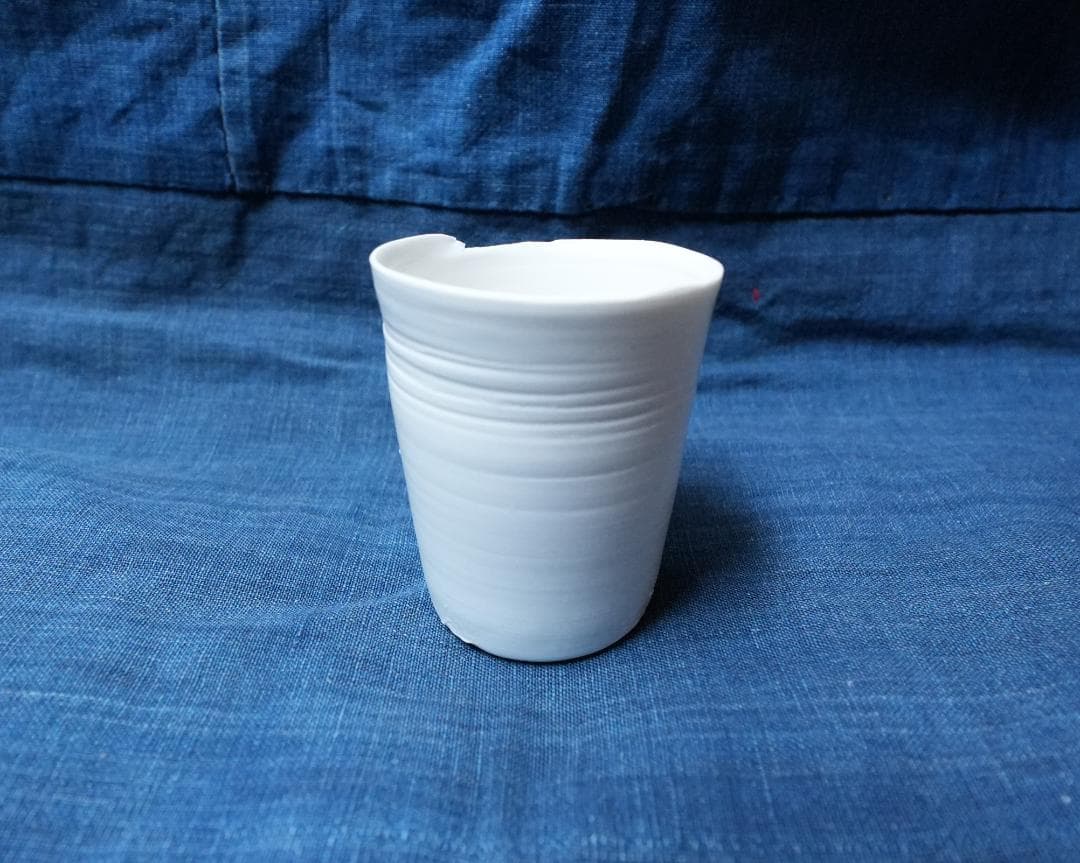 黒田泰蔵 白磁盃 ぐい呑み カップ 猪口 酒器 作家 Tマーク - メルカリ