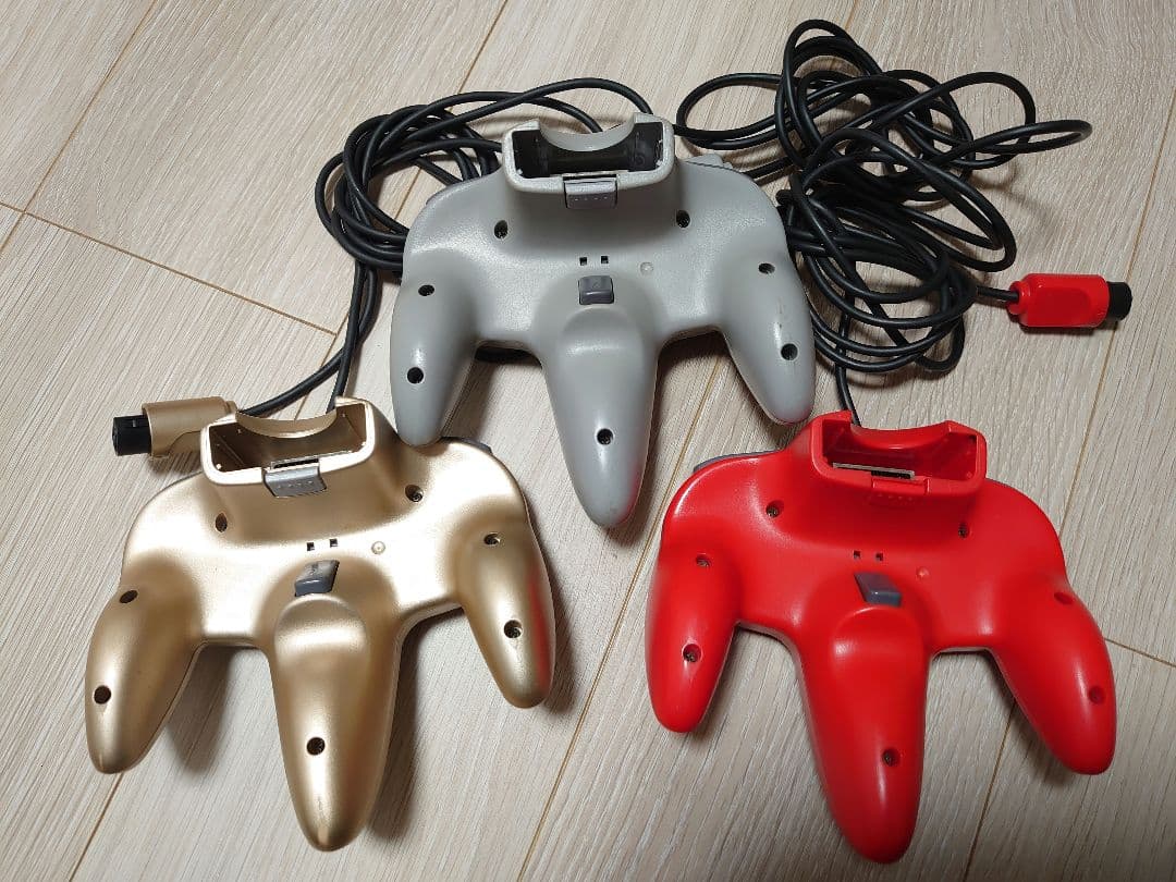 Nintendoニンテンドー64本体 コントローラーソフトセット 動作未確認