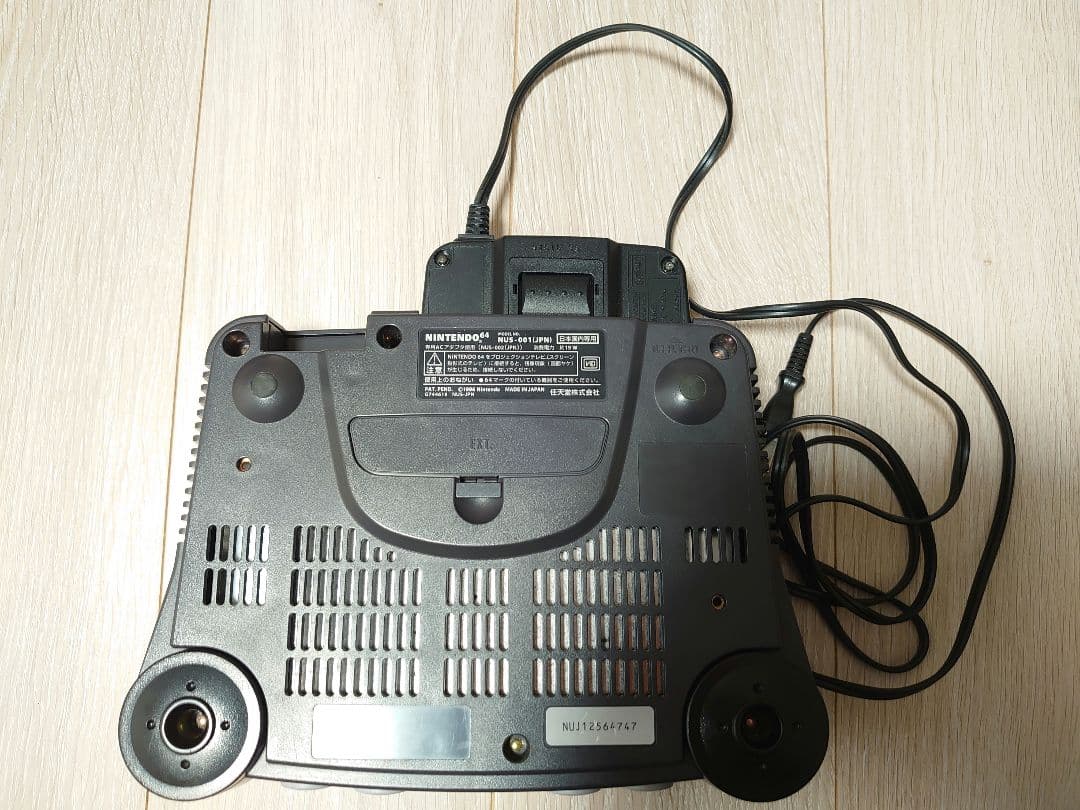 Nintendoニンテンドー64本体 コントローラーソフトセット 動作未確認