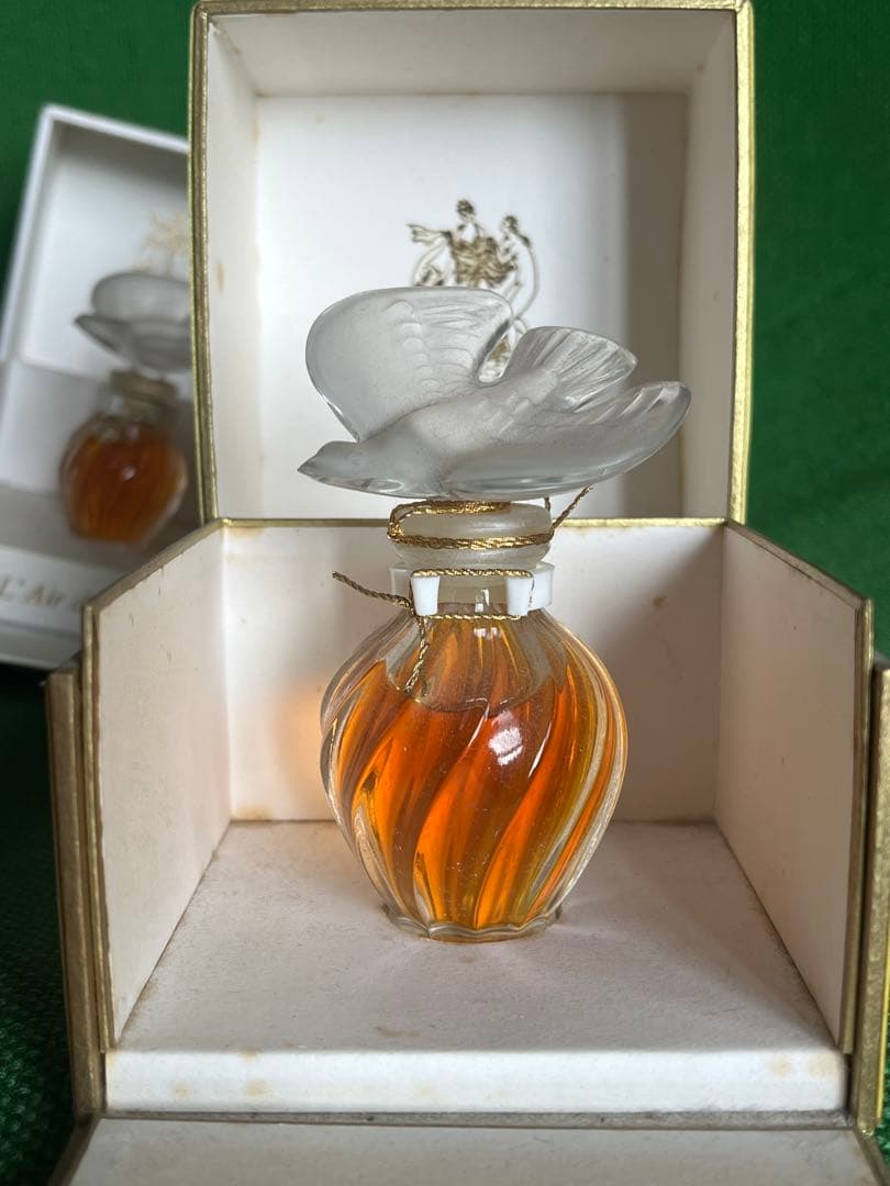 ニナリッチ　レールデュタンパルファム　7.5/15/30ml 一羽鳩/二羽鳩