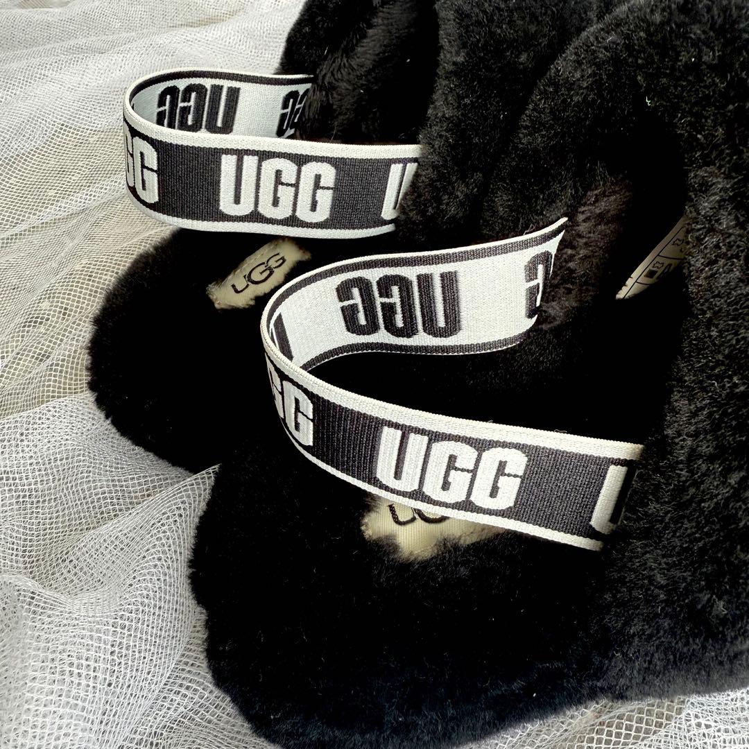 超美品　UGG バックストラップ サンダル ブラック ファー 羊毛 24.5cm
