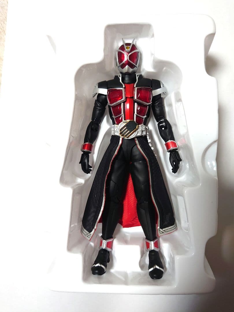 あ*様 S.H.Figuarts 真骨彫 仮面ライダーウィザード&仮面ライダービ