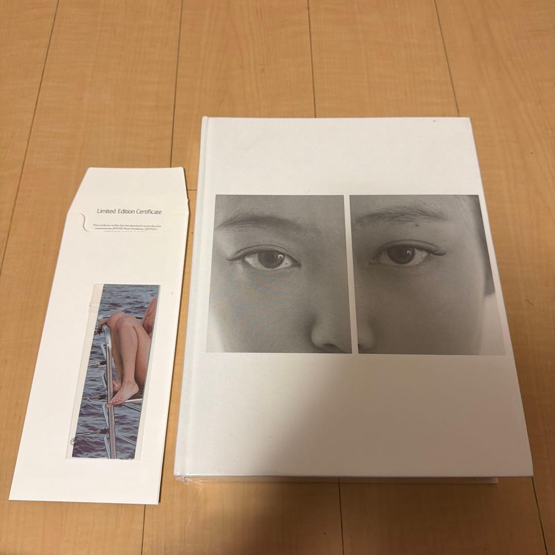 jennie ジェニ 写真展 popup フォトブック しおり付き - メルカリ