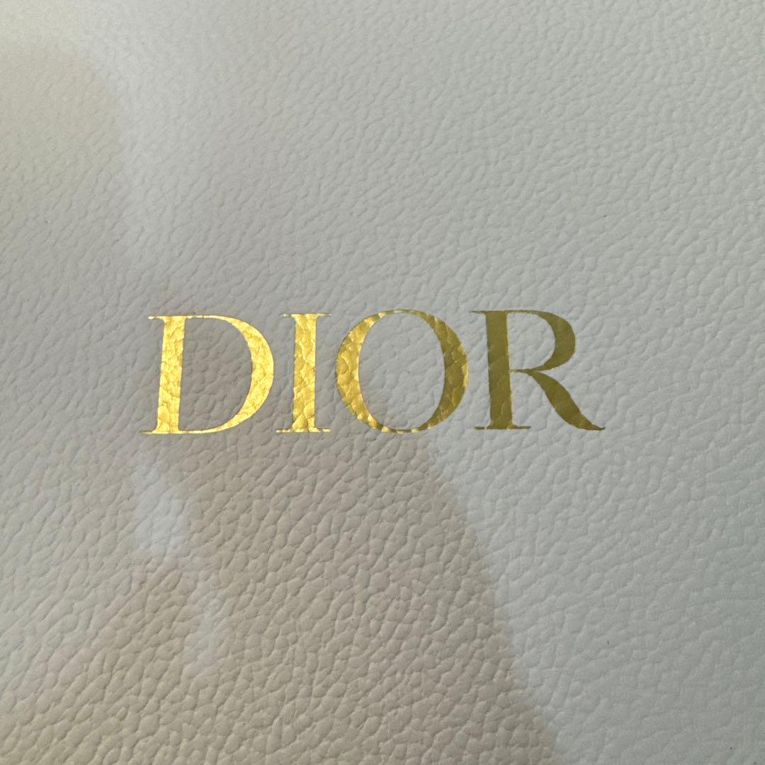 クリスチャンディオール2025クリスマスコフレ 新品未使用】Christian Dior 2025 クリスマスコフレ パレット