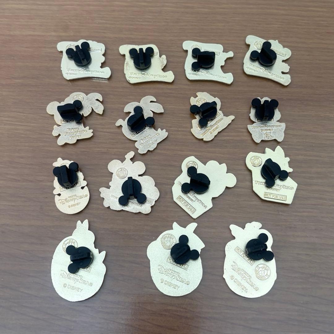 匿名配送】ディズニーランド/ディズニーシー ピンバッジ15個まとめ売り