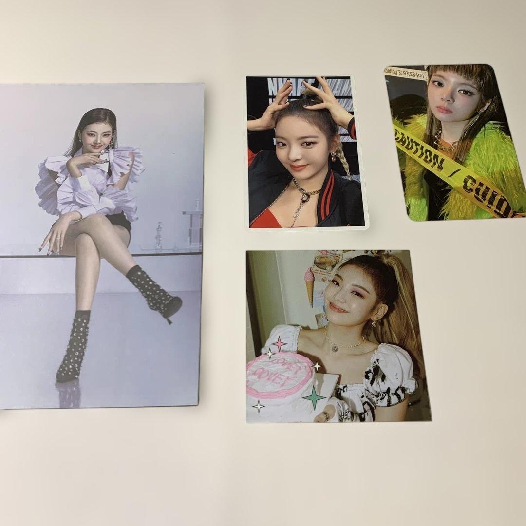 ITZY リア まとめ売り - メルカリ