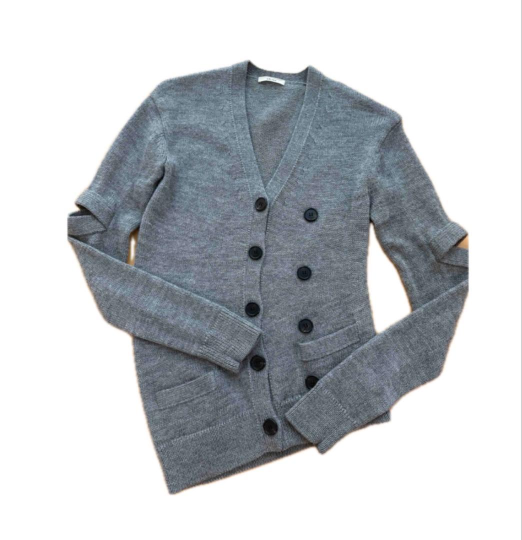 M*o様 2/9迄値下!celineセリーヌ フィービー　カーディガン XSサイ CELINE / セリーヌ | フィービー期 トリオンフ Vネックカーディガン