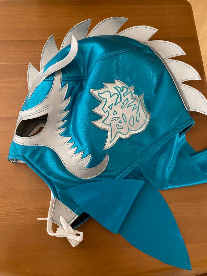ウルティモ・ドラゴン サイン入り青マスク - メルカリ