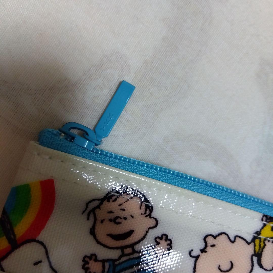 日本製昭和レトロ 平成レトロ スヌーピー虹柄ポーチ 保険証通帳ケース