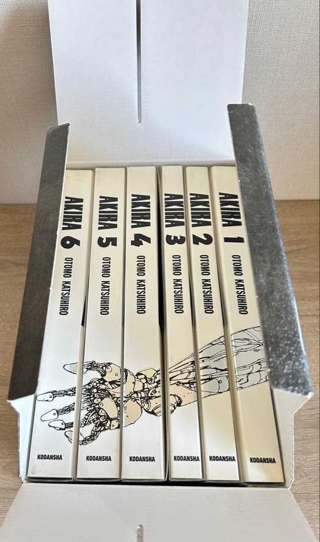 AKIRA 総天然色 全6巻セット＋専用BOX 大友克洋 - メルカリ