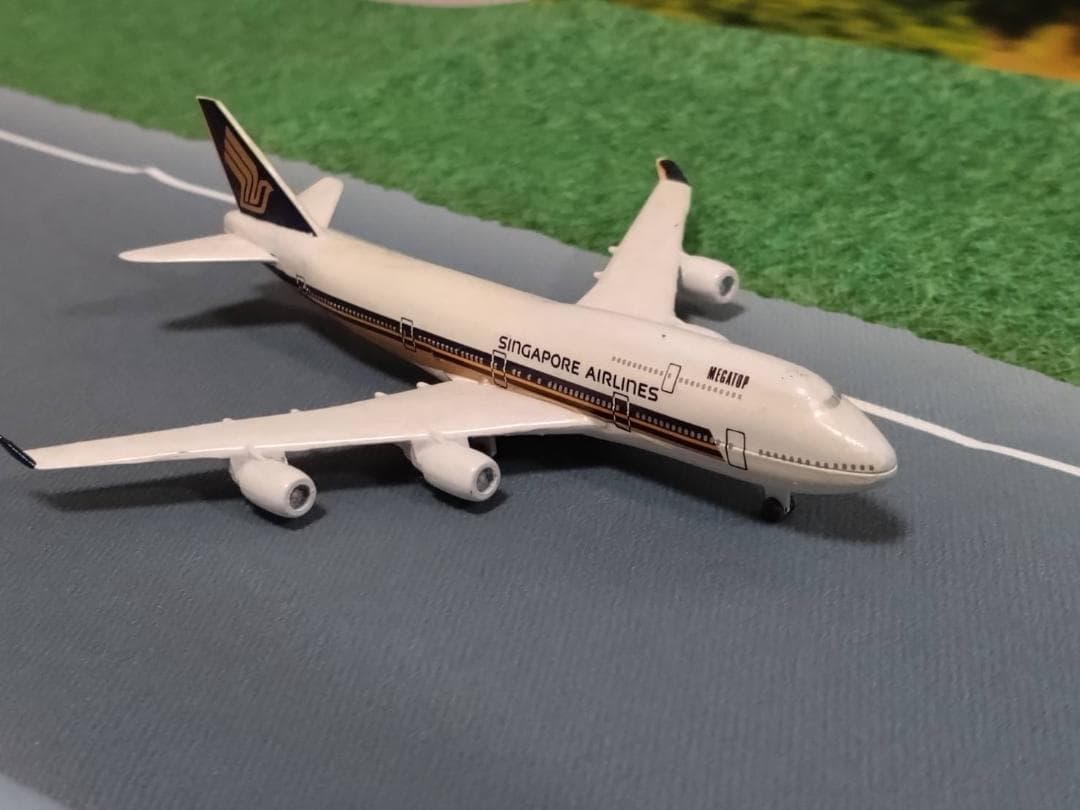 レア品】シャバク 1/600 シンガポール航空（SIA） B747-400 - メルカリ