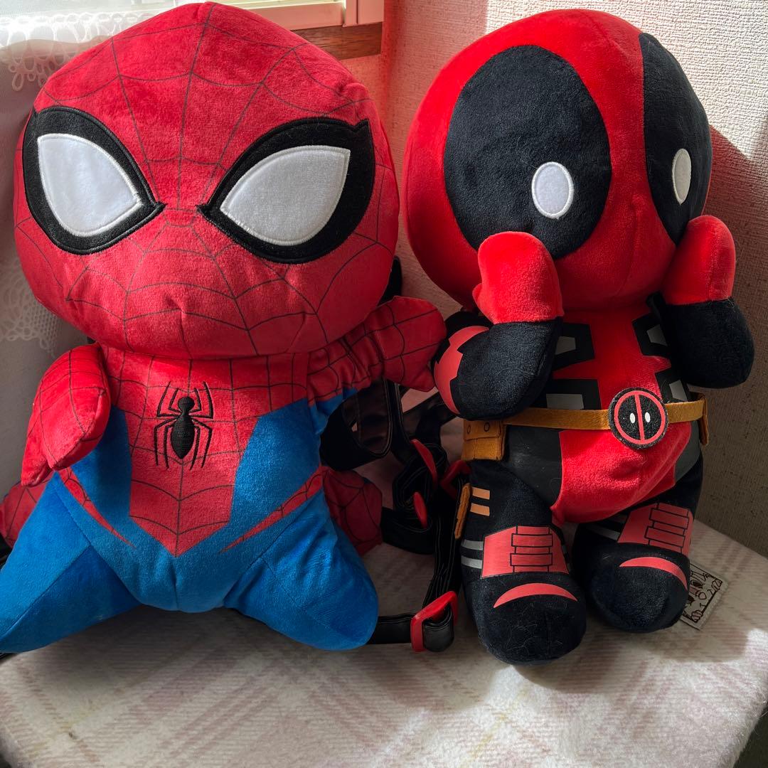デットプール リュック ぬいぐるみ スパイダーマン - メルカリ
