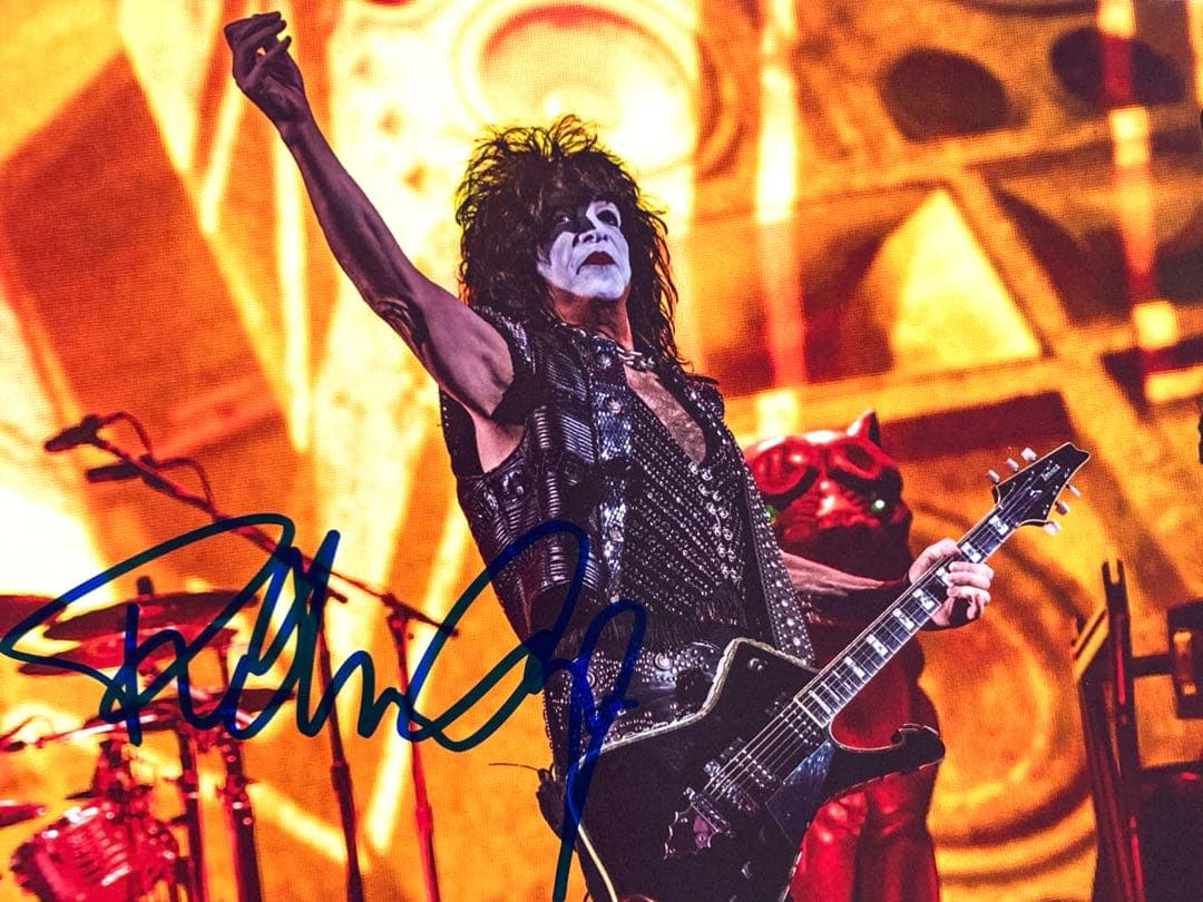 ポール・スタンレー直筆サイン入り2Lサイズ写真…キッス… - メルカリ