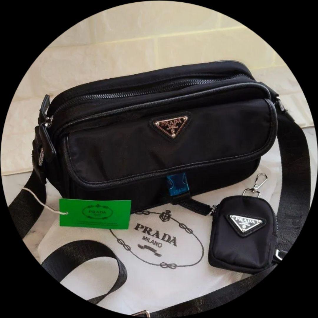 ✨⭐お値下げ中⭐✨ PRADA ノベルティブラック ショルダーバッグ