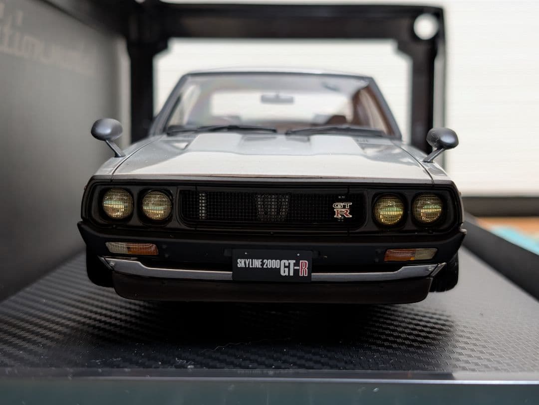 イグニッションモデルスカイライン 2000 GT-R シルバーカスタム　1/18 イグニッションモデル 1/18 日産 スカイライン 2000 GT-R (KPGC110