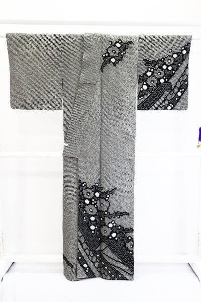 美品 訪問着 黒 総絞り 熨斗 枝花 身丈161cm 裄丈68cm お洒落 - メルカリ