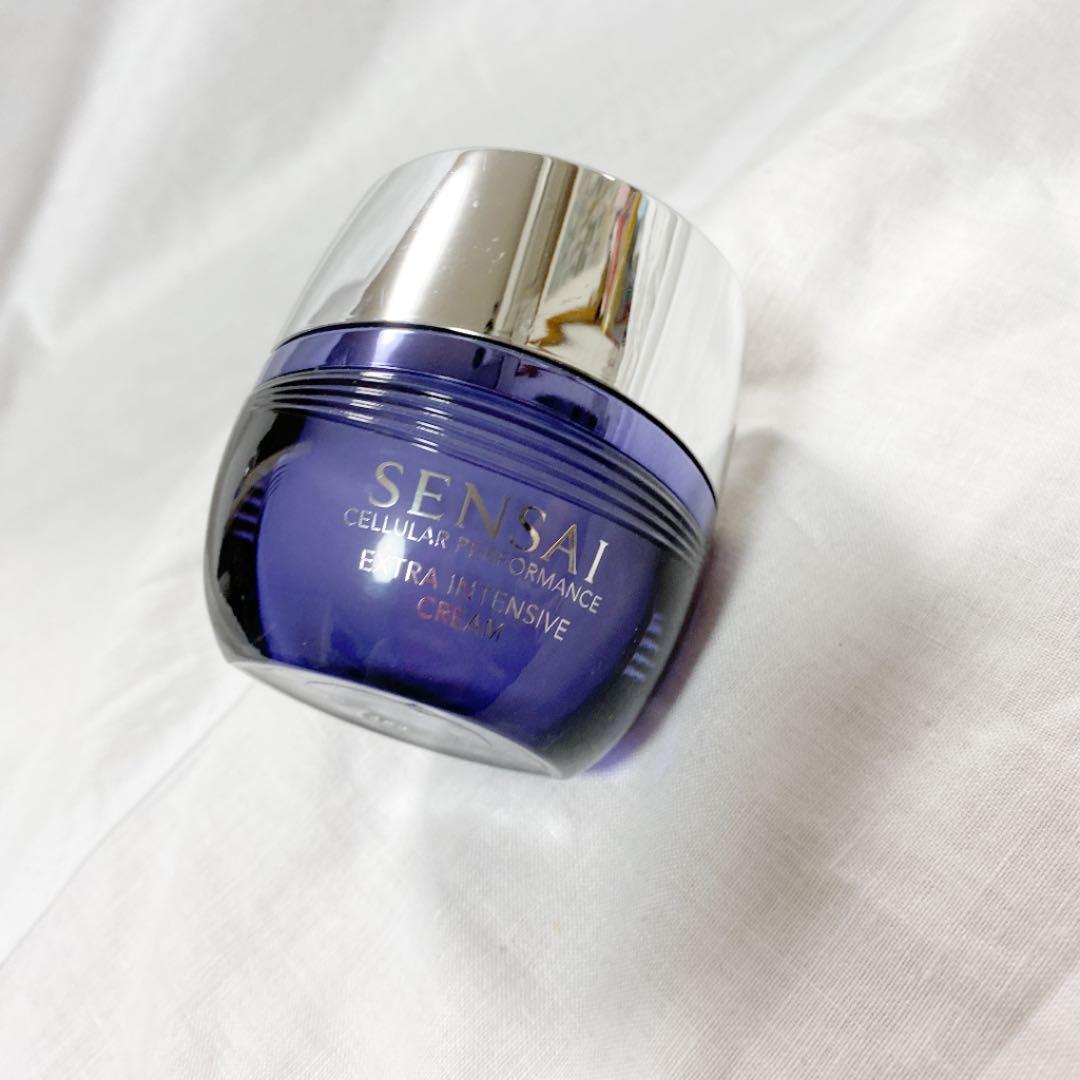 フェイスクリーム SENSAI extra intensive cream 40ml Extra Intensive Cream | Moisturisers | Skincare | SENSAI Italy
