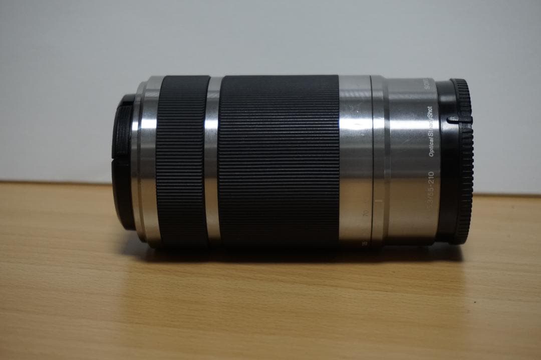 SONY E 55-210mm F4.5-6.3 OSS ズームレンズ