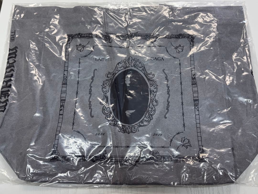 レディーガガ OPERA HAUS TOTE（GRAY）トートバッグ - メルカリ