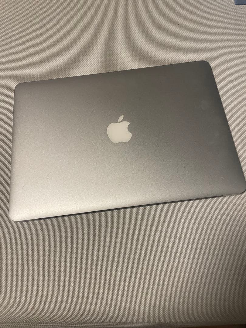 使用回数少なめ★MacBook Air 13インチ corei5 アップル Amazon.com: Apple 2018 MacBook Air with 1.6 GHz Intel Core i5, 13