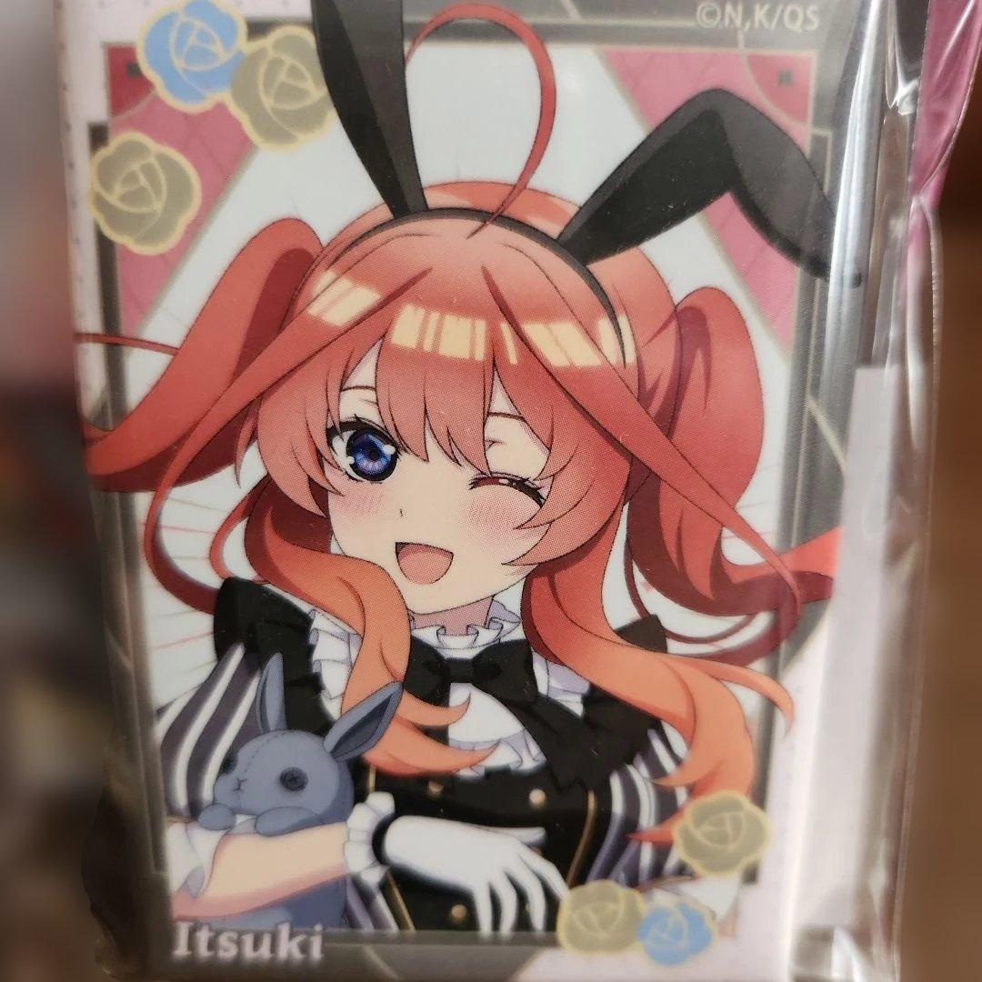 新品未使用】5等分の花嫁∞中野五月アート缶バッジ(モノクロバニー